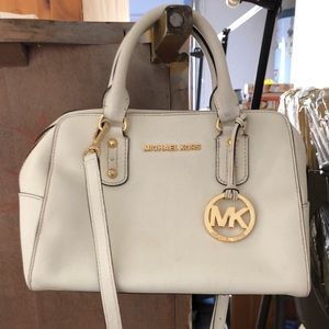 Michale kors purse